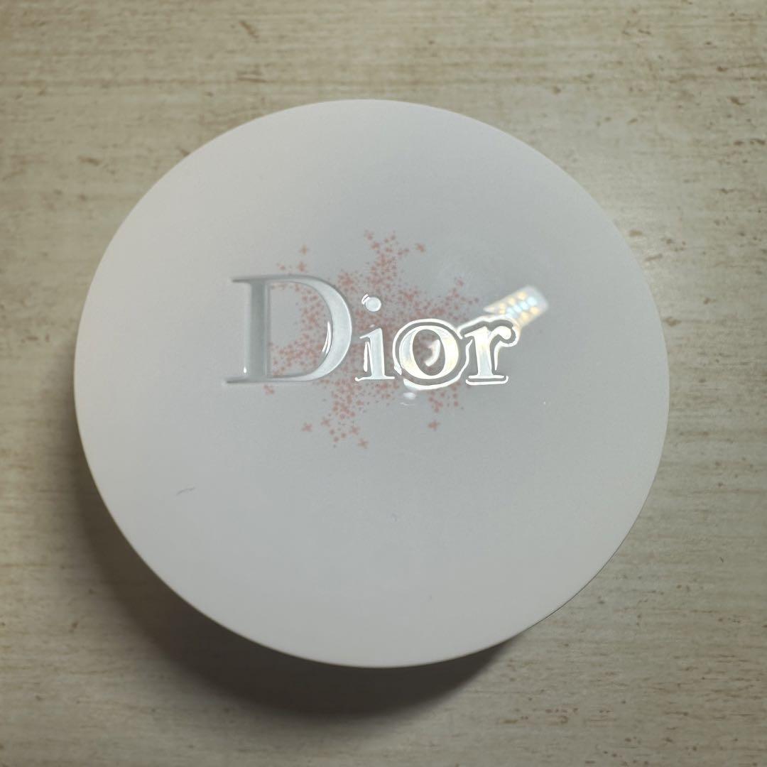 DIOR スノーパーフェクトライトコンパクトファンデーション1W