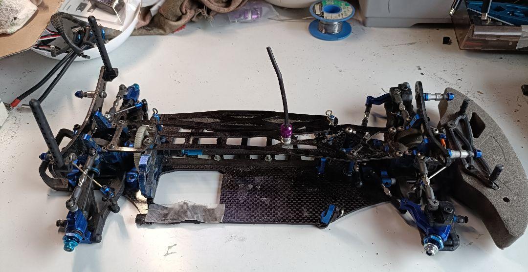 ヨコモMR4TC-SD ツーリングカー　シャフトドライブ　ジャンク品