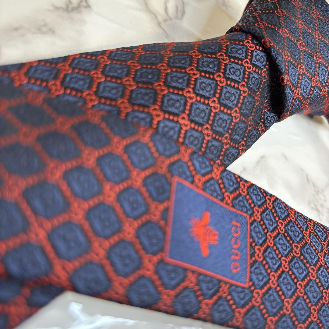 極美品✨】GUCCI ネクタイ GG柄 現行タグ ネイビー レッド 蜂