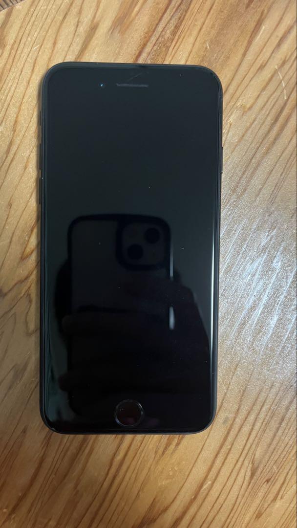 Apple iPhone SE 第2世代　64GB ブラック 本体