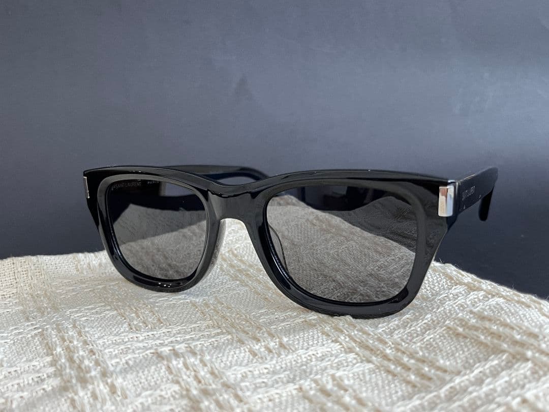 SAINT LAURENT ブラック サングラス