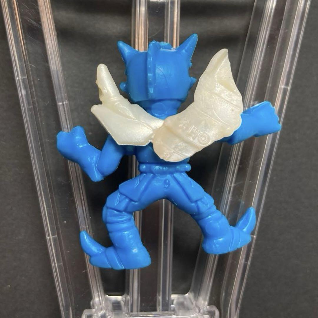 美品 ウルトラマン 超闘士激伝 ミニフィギュア 怪獣消しゴム おまけ付 当時物