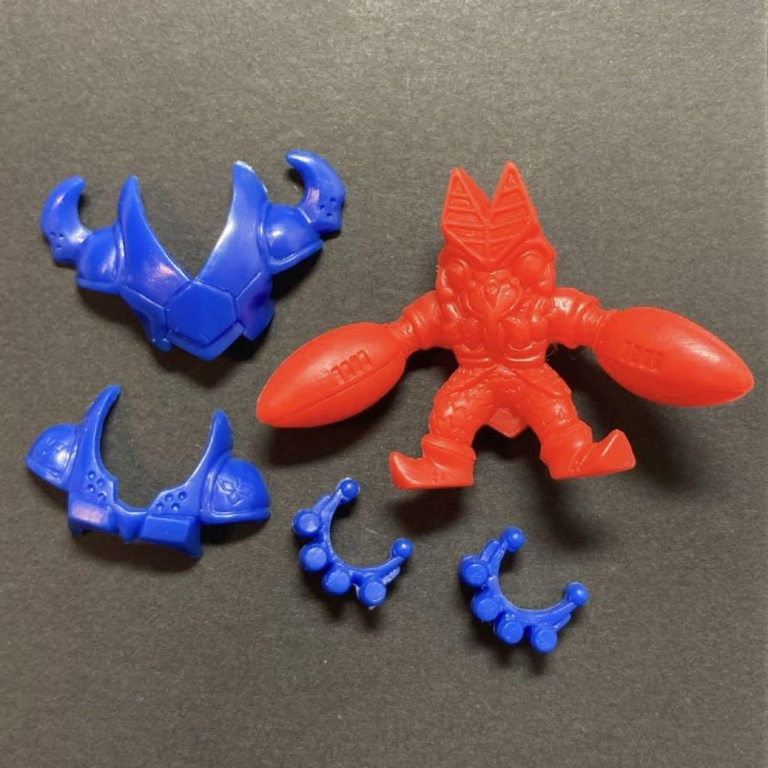 美品 ウルトラマン 超闘士激伝 ミニフィギュア 怪獣消しゴム おまけ付 当時物