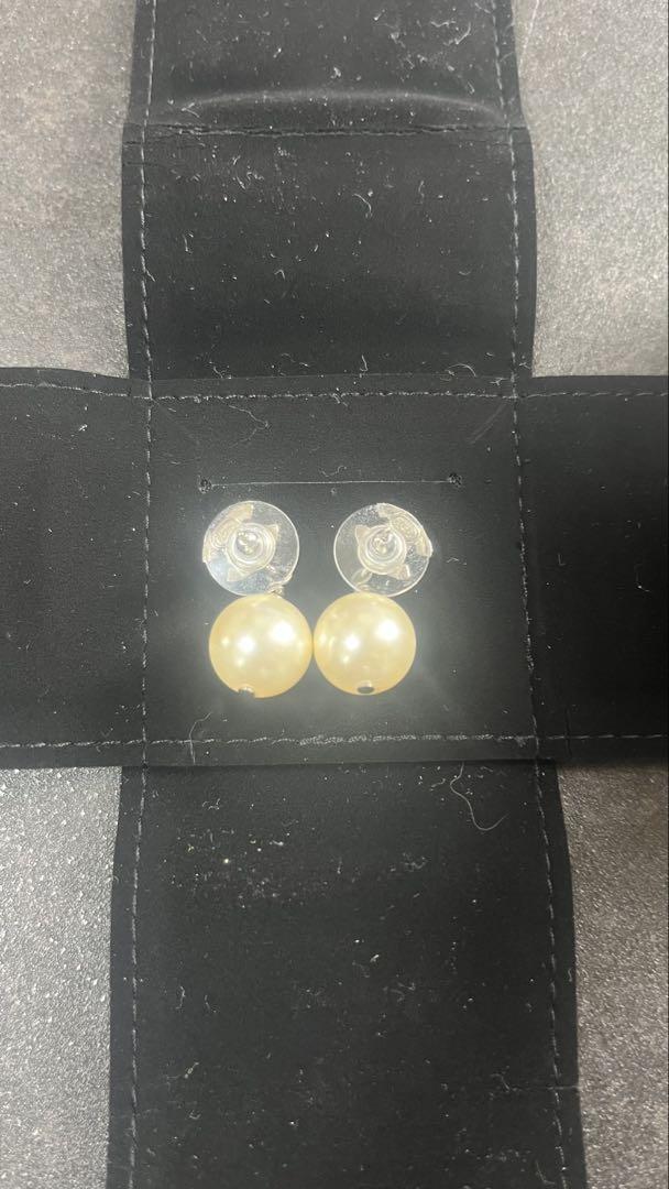 CHANEL パール付きピアス 箱付き