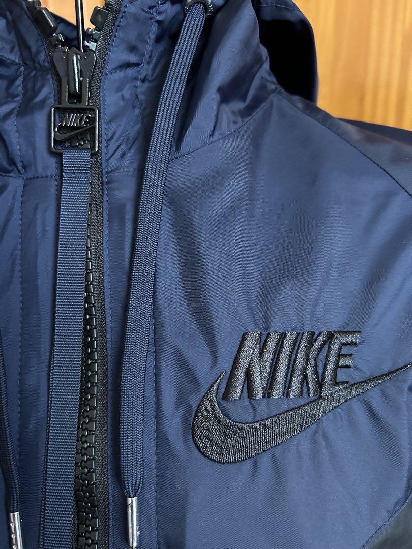 【処分値下】NIKE ウィンドランナー　バックプリーツジャケット　 sacai