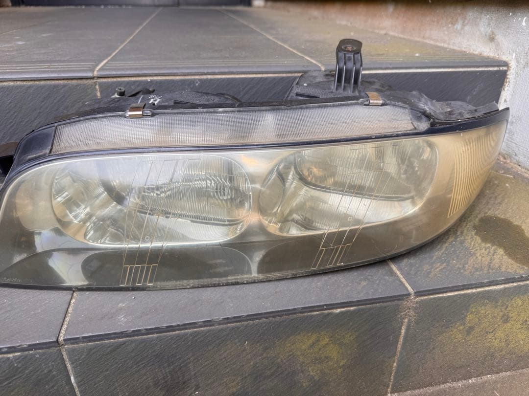 R33 前期ヘッドライト R33 前期ヘッドライト