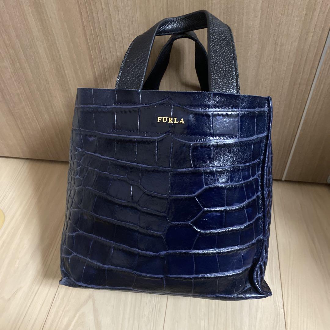 FURLA　トートバッグ　ネイビー FURLA トートバッグ☆ネイビー