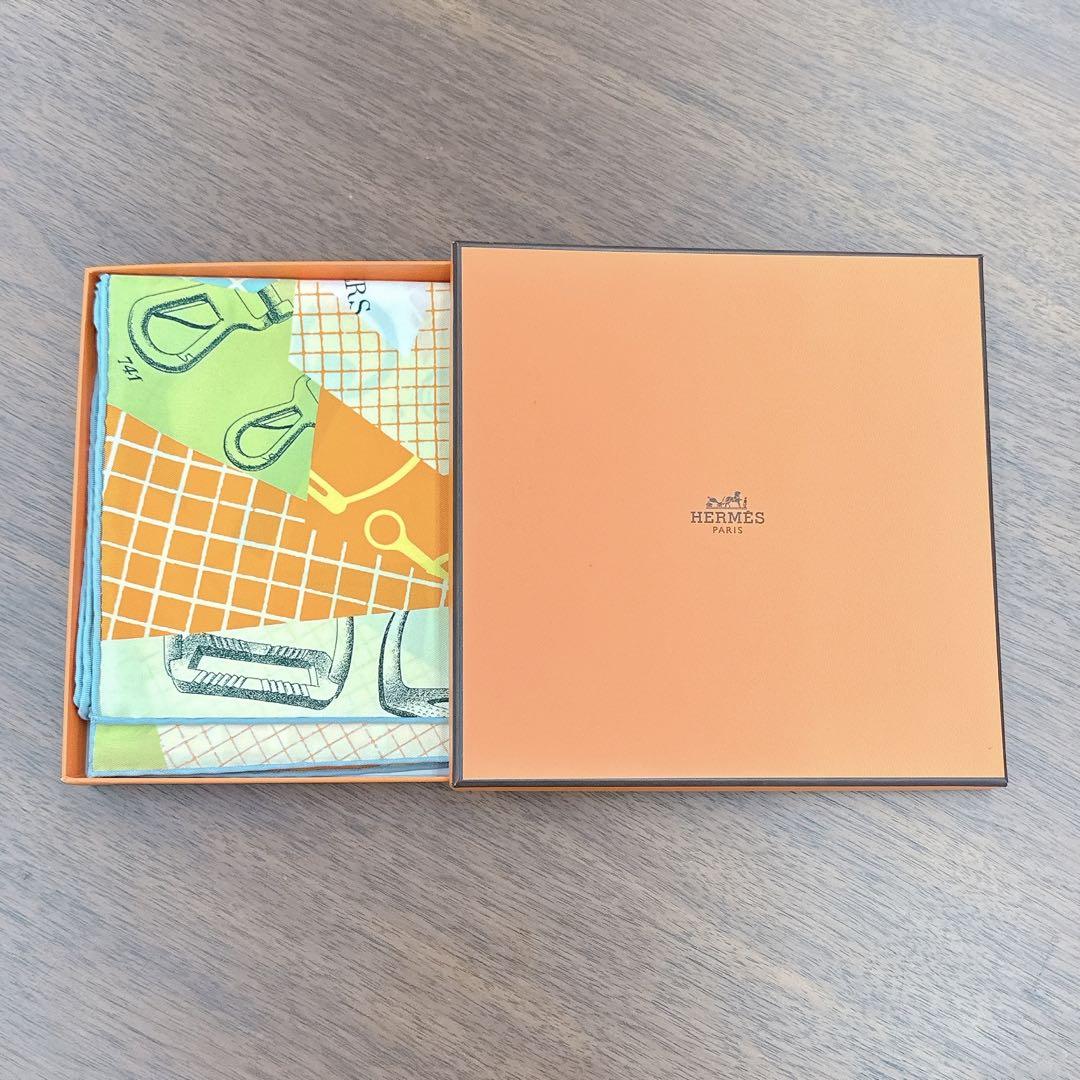 【特別送料無料！】 新品未使用【HERMES イエロー カレ70 エルメス】スカーフ 小物