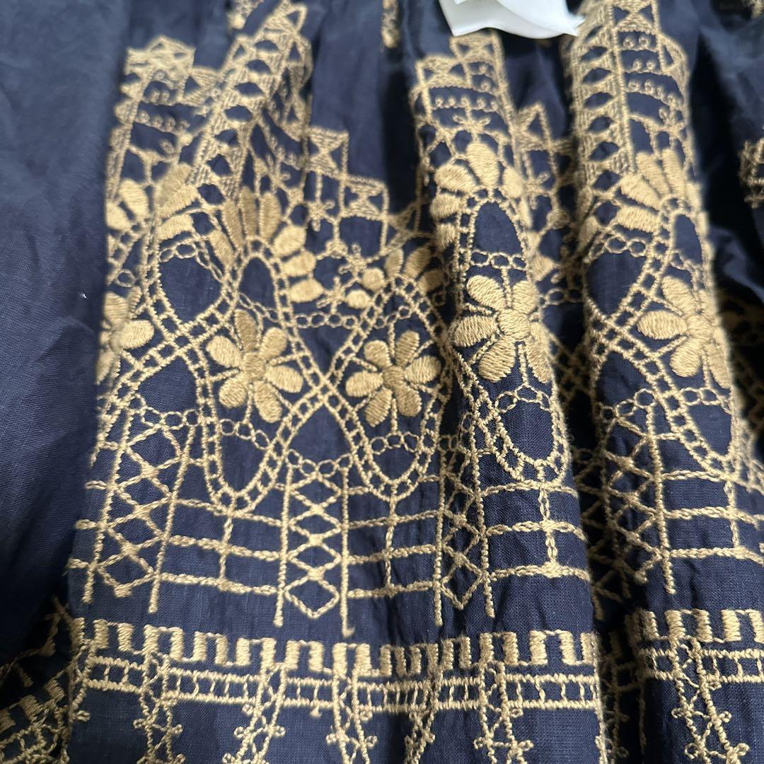 45R　度甘平刺繍ブラウス（インディゴ新品未使用