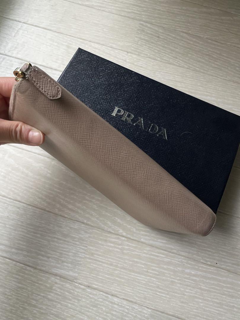 PRADA　プラダ 　ピンクベージュ　サフィアーノ　ラウンドファスナー長財布