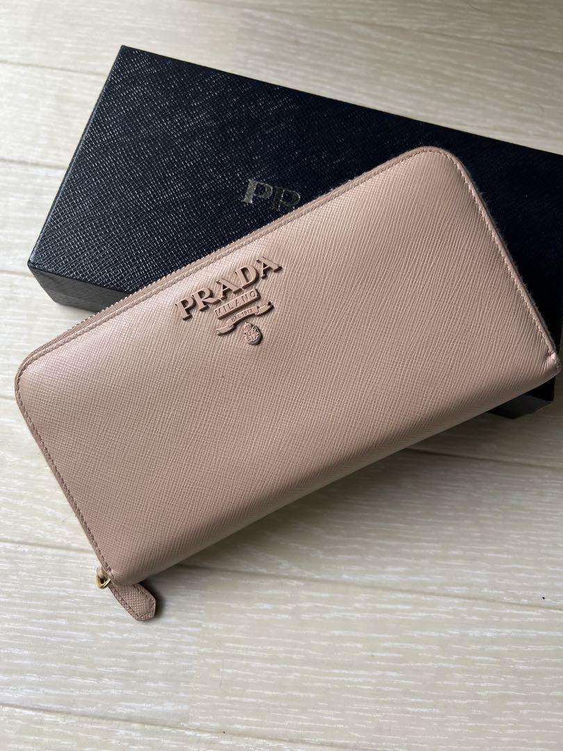PRADA　プラダ 　ピンクベージュ　サフィアーノ　ラウンドファスナー長財布