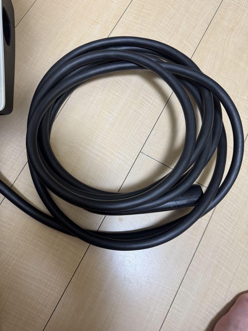 テスラウォールコネクター tesla wall connecter 壁付け充電器