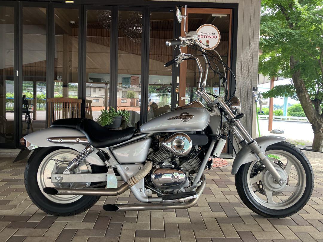 HONDA マグナ250 MC29 カスタム　社外ハンドル　スラッシュマフラー