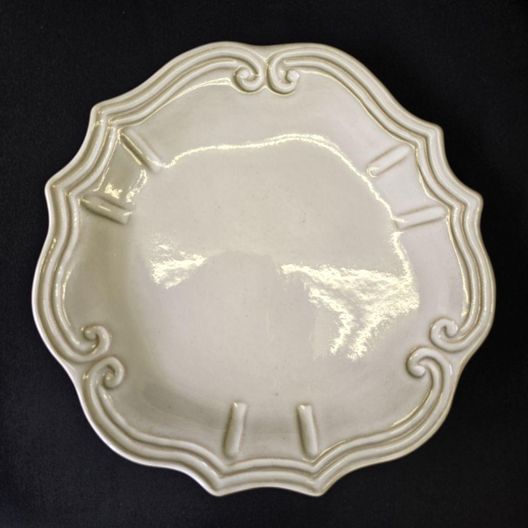 VBC CASA ホワイトセラミック皿 Made in Italy