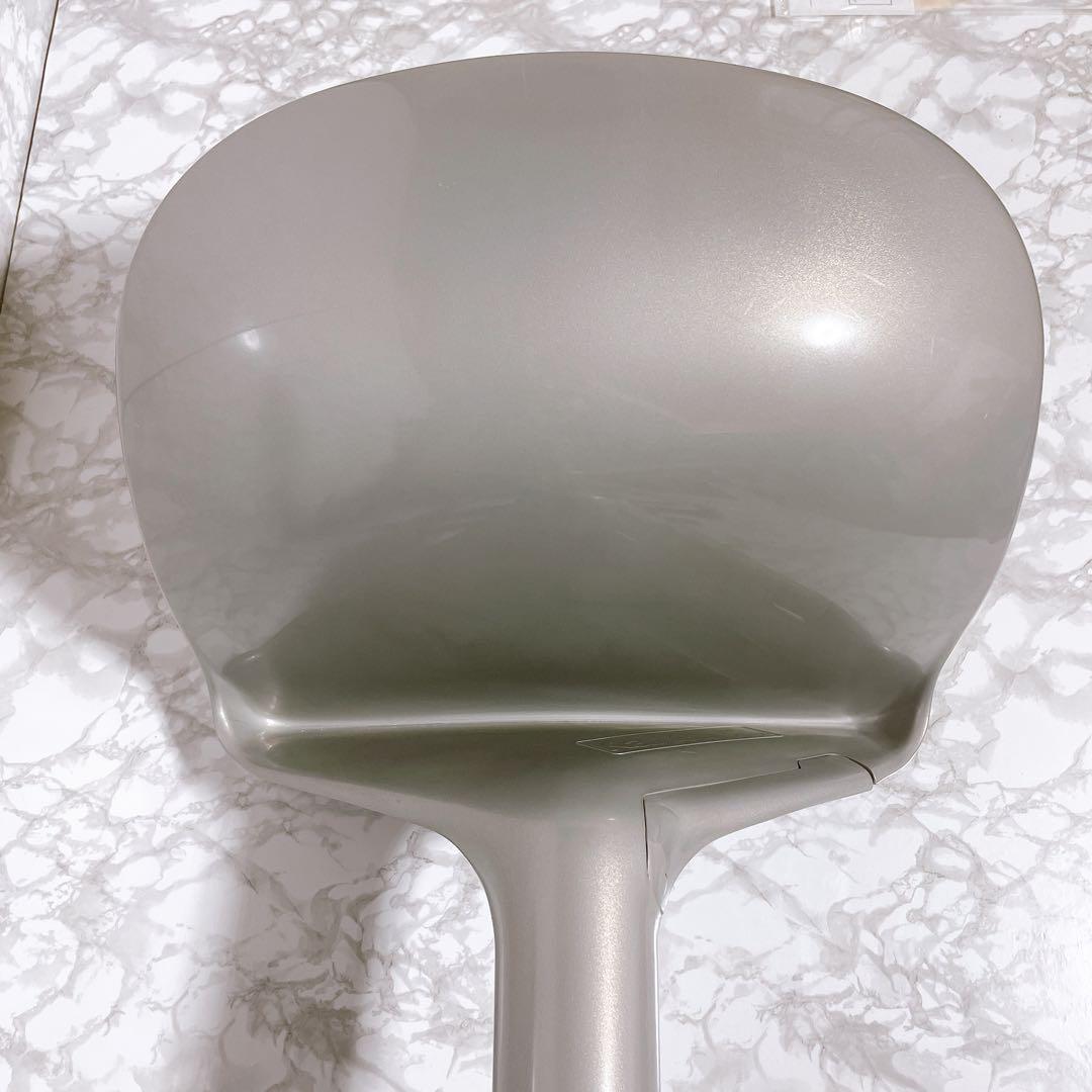 Kartell ハイスツール　スプーンチェア　アルミニウムカラー