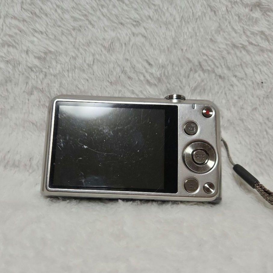 EXILIM コンパクトデジタルカメラ　EX-Z690