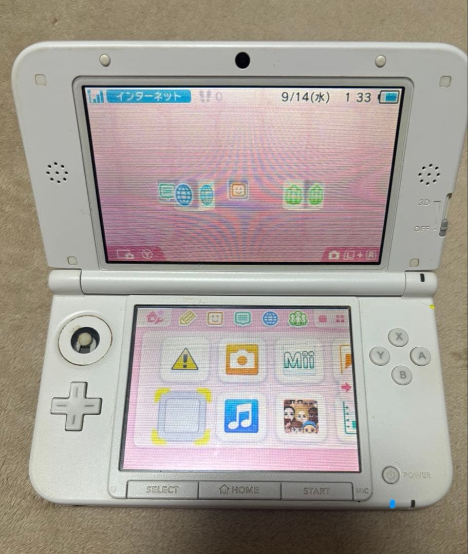 ニンテンドー3DS LL本体・ケース・充電器セット ニンテンドー3DS LL本体・ケース・充電器セット