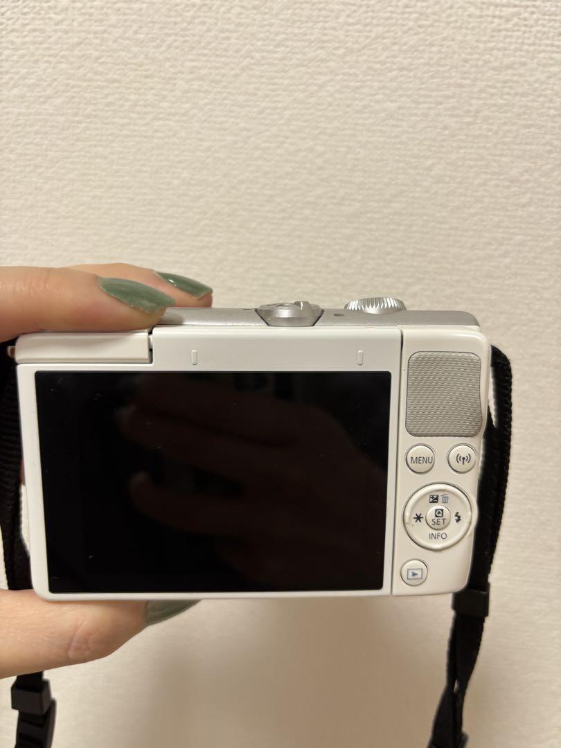 Canon EOS M100 ミラーレスカメラ シルバー