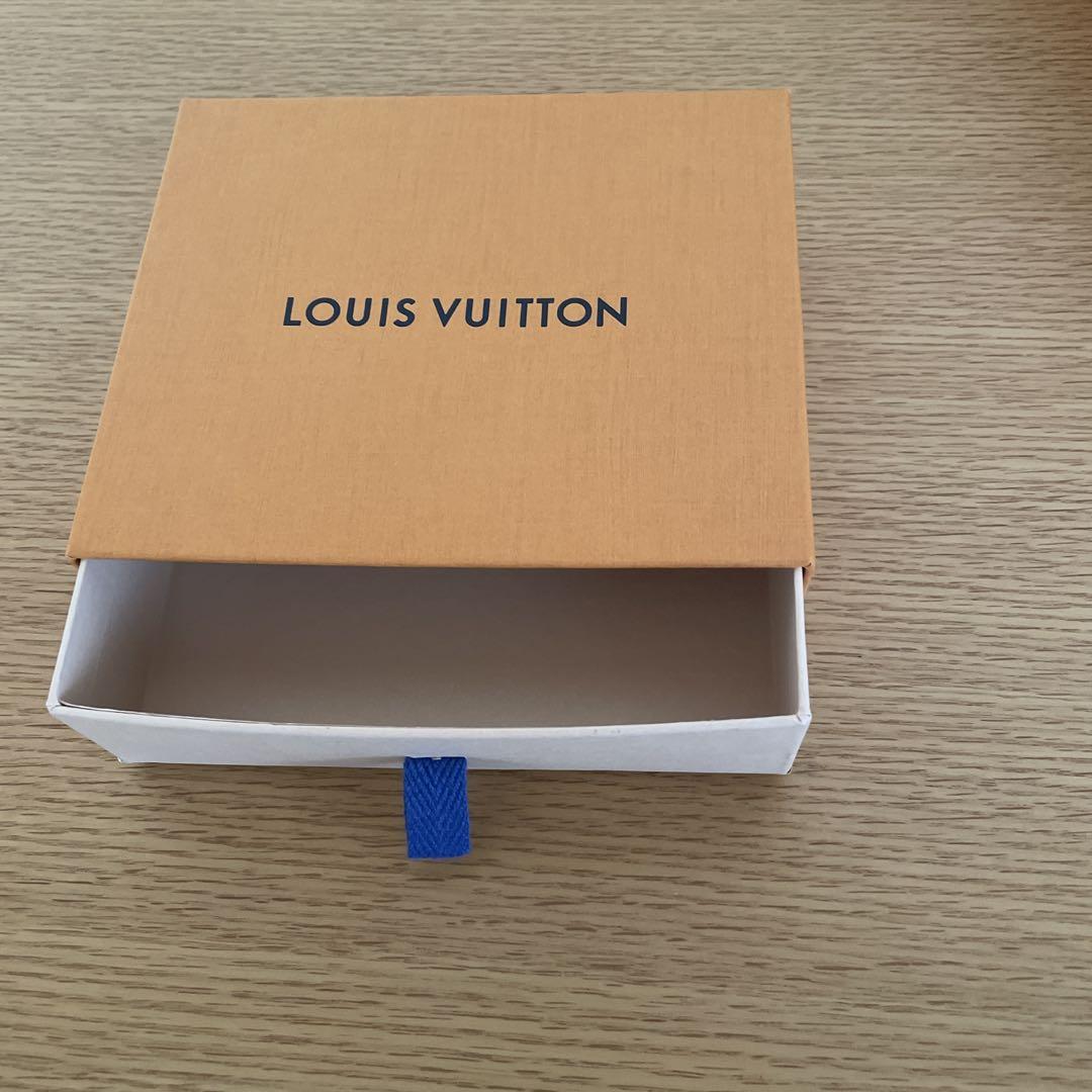 Louis Vuitton】箱、時計ケース - メルカリ