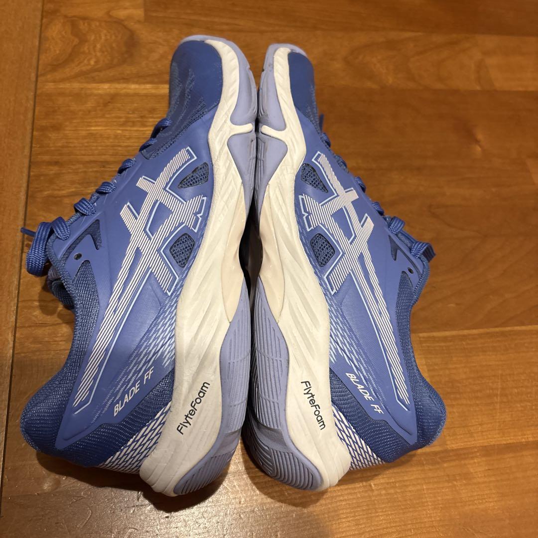 ASICS バドミントンシューズ 青