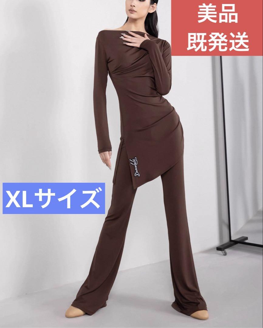 美品‼️新入荷‼️社交ダンスグレー アシンメトリー上下セット　Ｍサイズ
