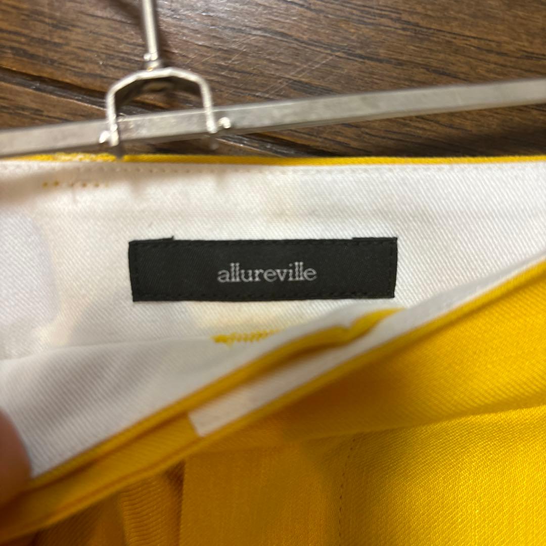 allureville 黄色 センタープレスパンツ allureville 黄色 センタープレスパンツ