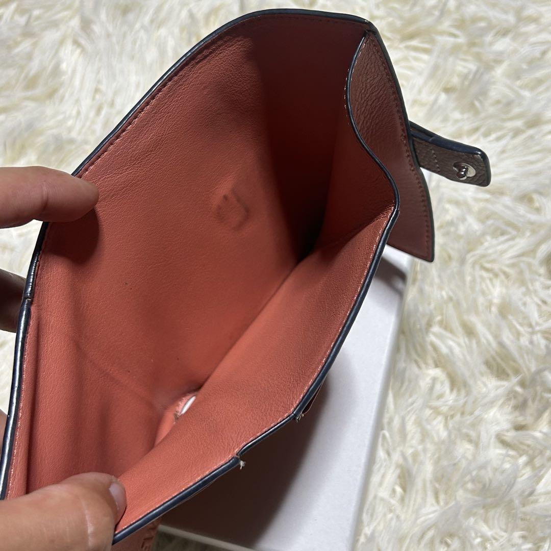【人気】LOEWE バーティカルウォレット ベージュ 三つ折り財布