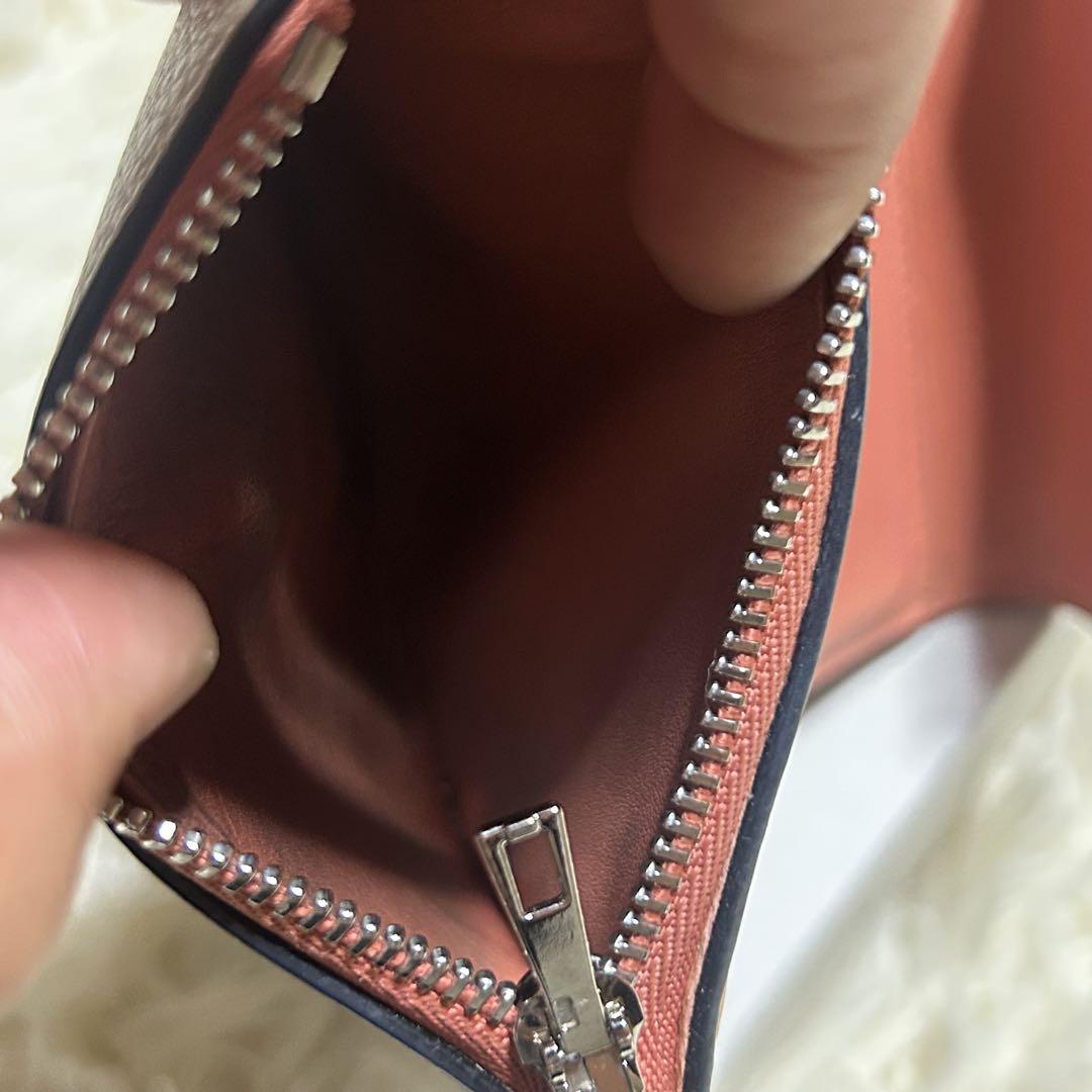 【人気】LOEWE バーティカルウォレット ベージュ 三つ折り財布