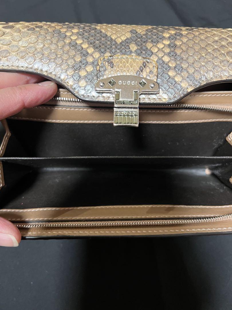 GUCCI 長財布 パイソンレザー ピンクゴールド(定価14万)です GUCCI 長財布 パイソンレザー ピンクゴールド(定価14万)です