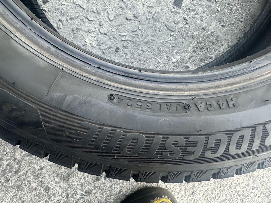 ①ブリザック VRX3 185/60R15 4本セット