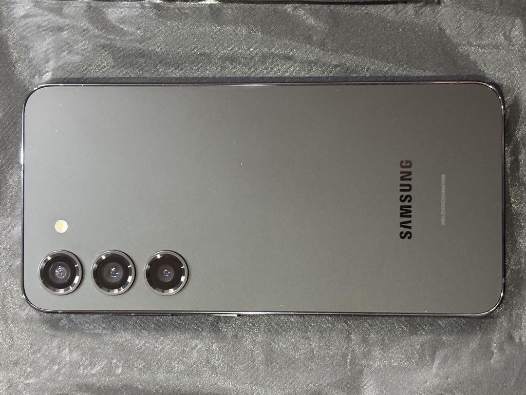 新品同様 Samsung Galaxy S23 ブラック 海外版SIMフリー