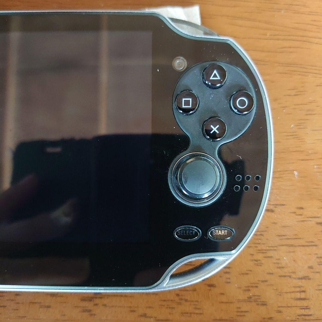PS Vita PCH1100 ブラック 【ＩＰＳ液晶】【箱付き美品】 液晶美品】PlayStation Vita PCH-1100 ブラック - メルカリ