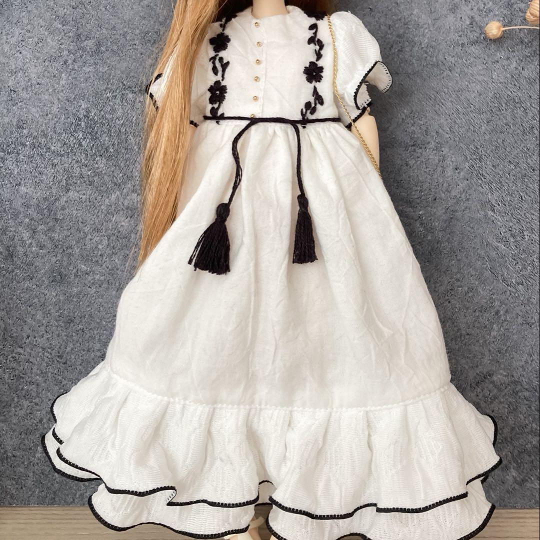 ado様専用です♩ 22cmドール服　初夏のバイカラー刺繍ワンピース