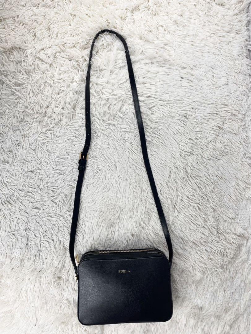 美品 フルラ レザー ショルダーバッグ ダブルファスナー 斜め
