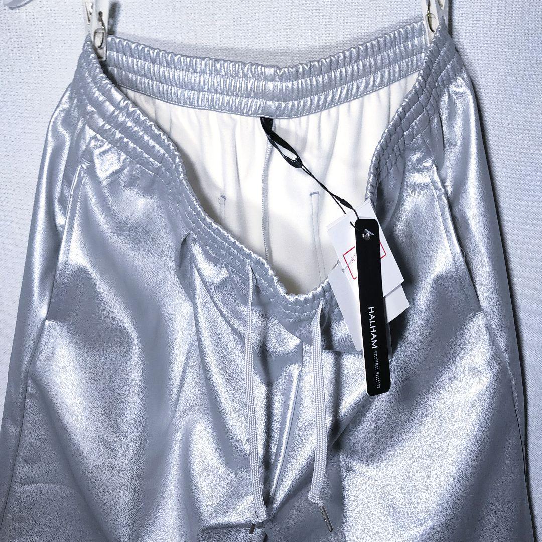 新品 ショートパンツ XL ハルハム シルバー フェイクレザー ハーフパンツ