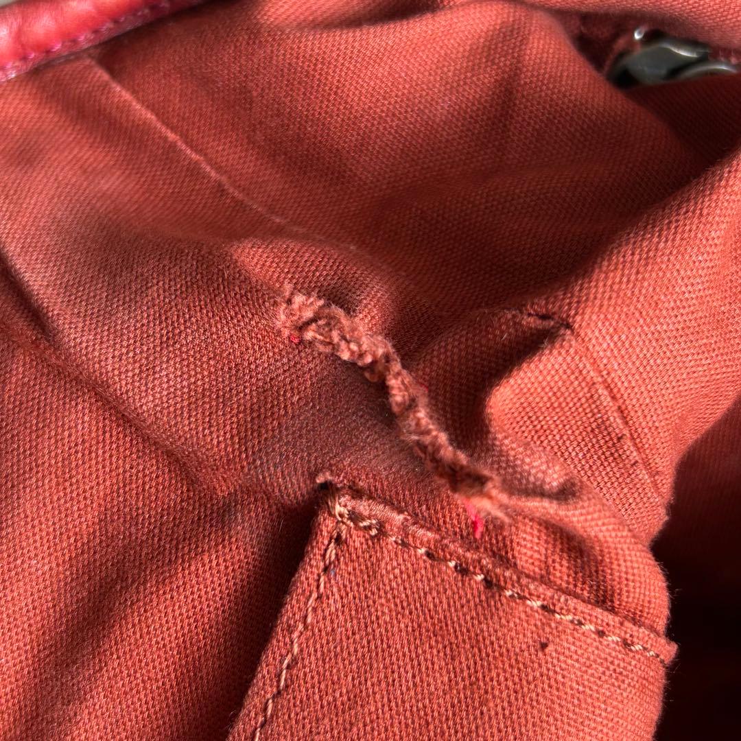 美品✨バーバリーブラックレーベル メッセンジャーバッグ シボ革 ロゴ 赤 激レア