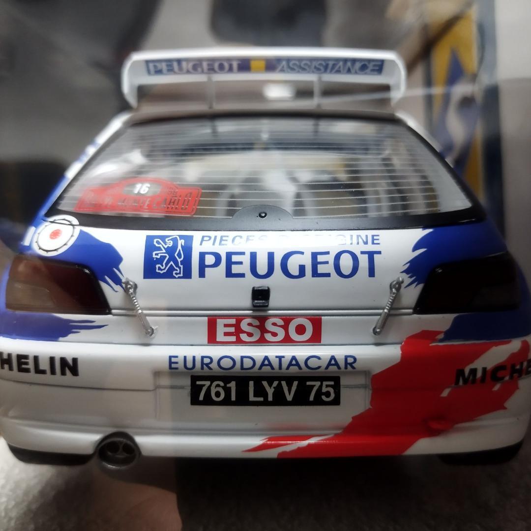 ミニカー 1/18 PEUGEOT 306 MAXI  solido