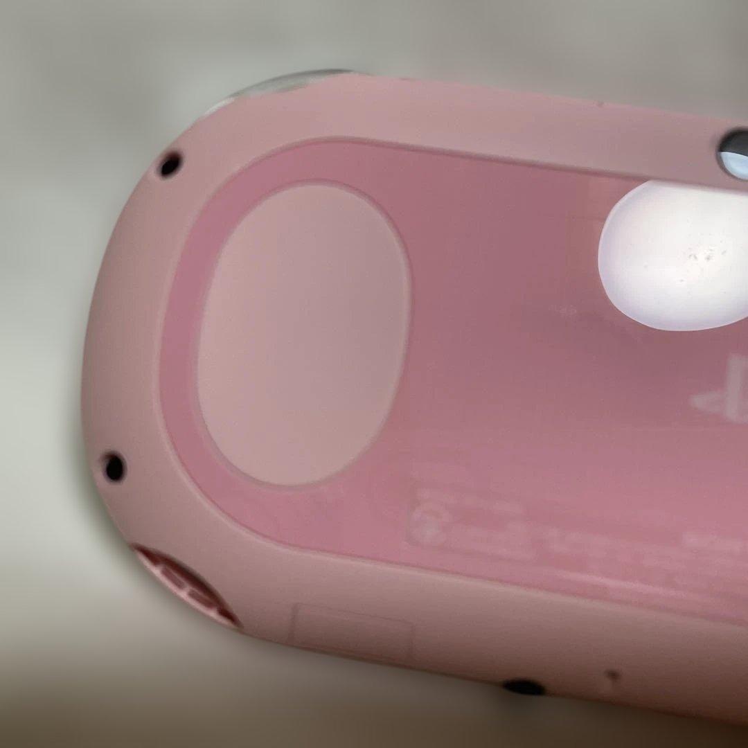 PS Vita（PCH-2000シリーズ）Wi-Fiモデル ライトピンクホワイト