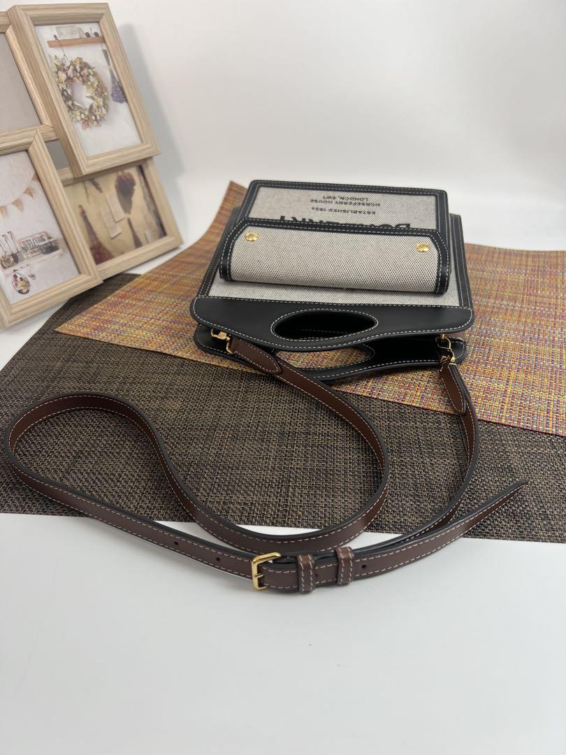 ✨極美品✨BURBERRY バーバリー　ミニポケットバッグ　2WAYショルダー バーバリー BURBERRY バッグ ハンドバッグ 2WAY ショルダー
