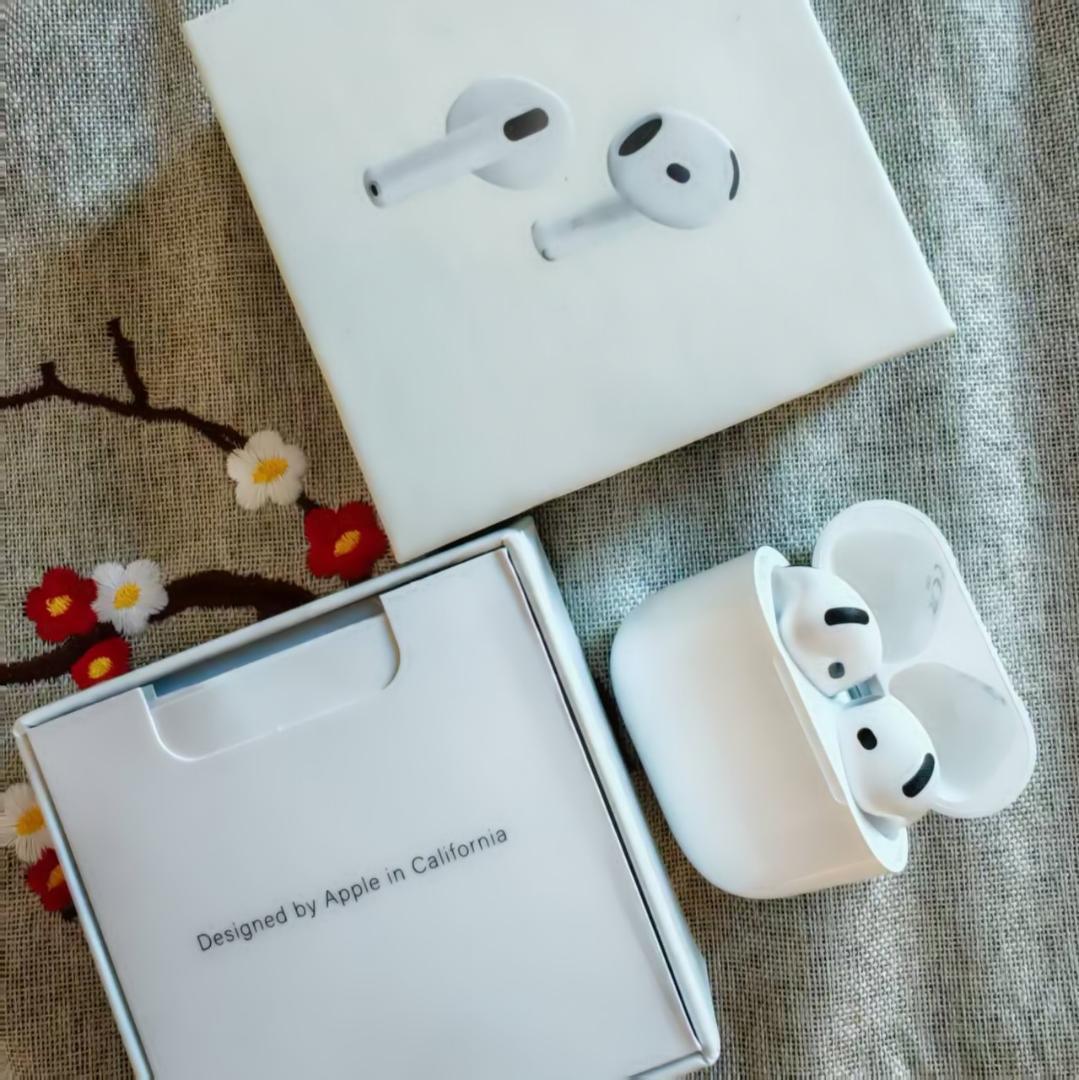 AirPods 第4世代 ANC AirPods 第4世代 ANC