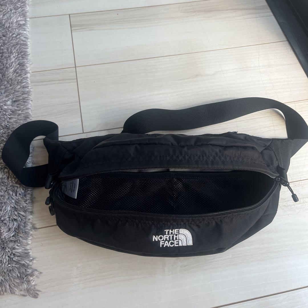 THE NORTH FACE ボディバッグ ブラック