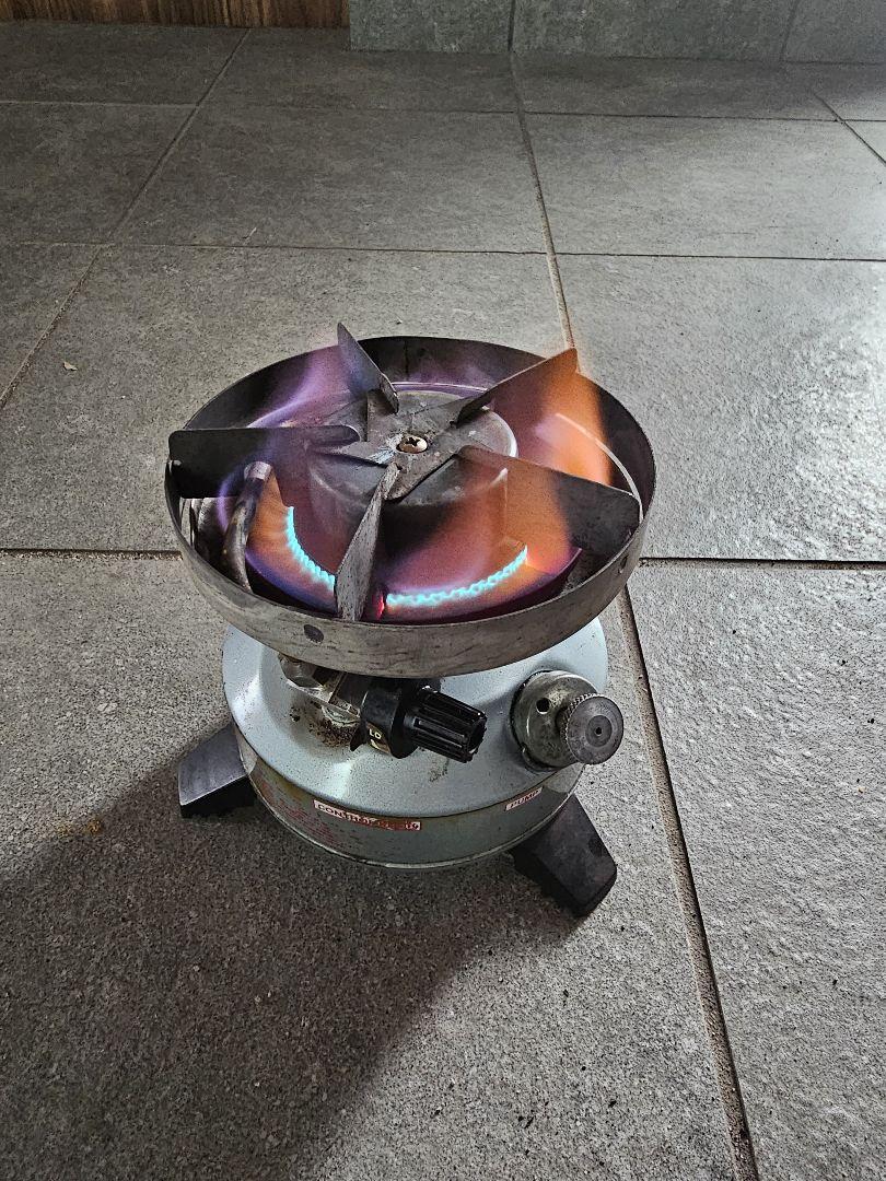 PEAK 1 MULTI-FUEL STOVE シングルバーナー 550
