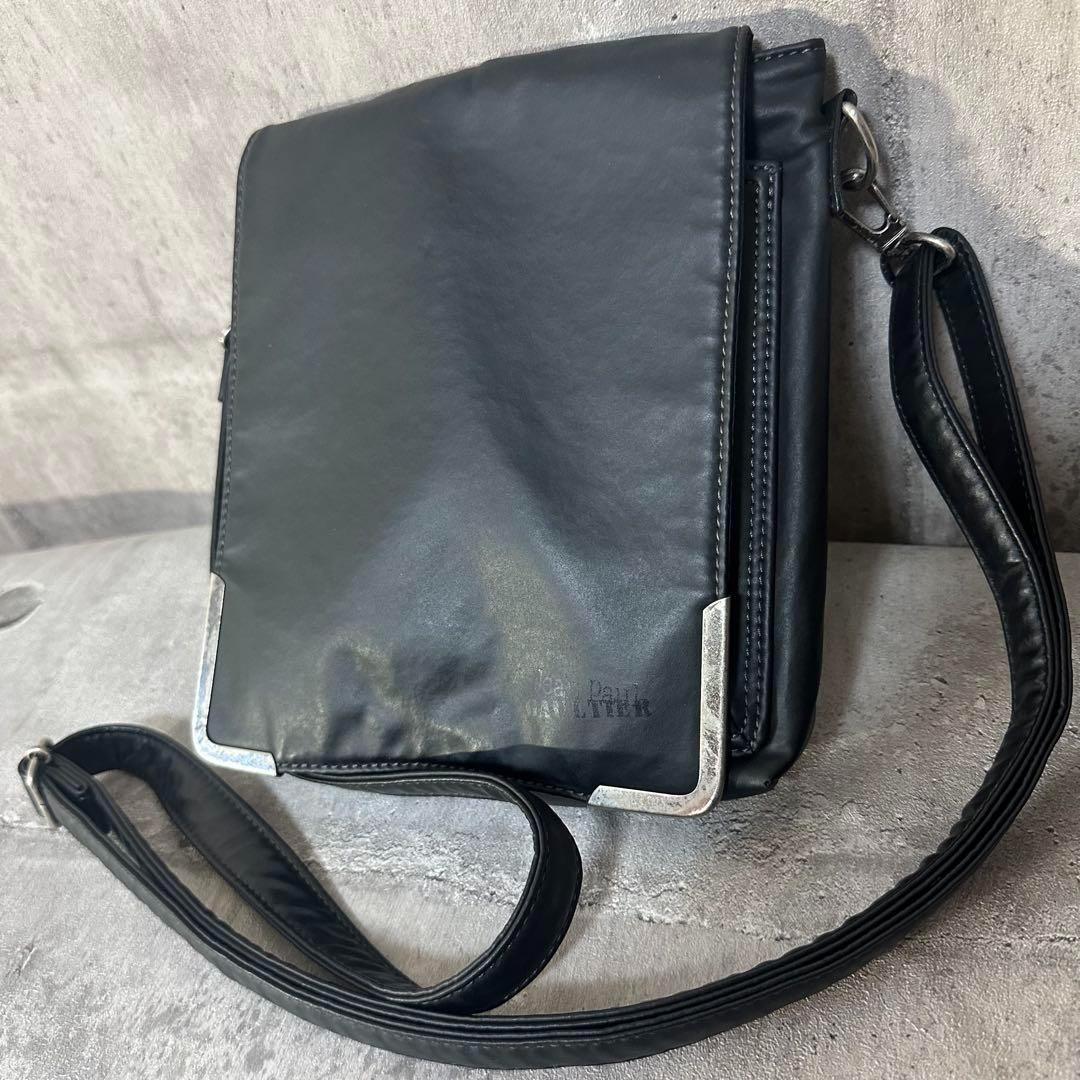 Jean Paul GAULTIER イタリア製　ドレープ　レザーバッグ Jean Paul GAULTIER イタリア製 ドレープ レザーバッグ