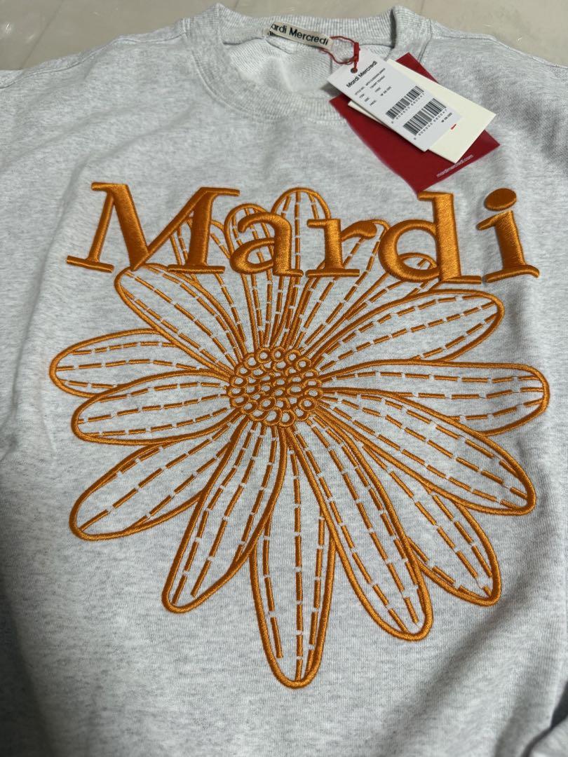 マルディメクルディ　トレーナー　刺繍　オレンジ マルディメクルディ Mardi Mercredi スウェットオレンジ花刺繍