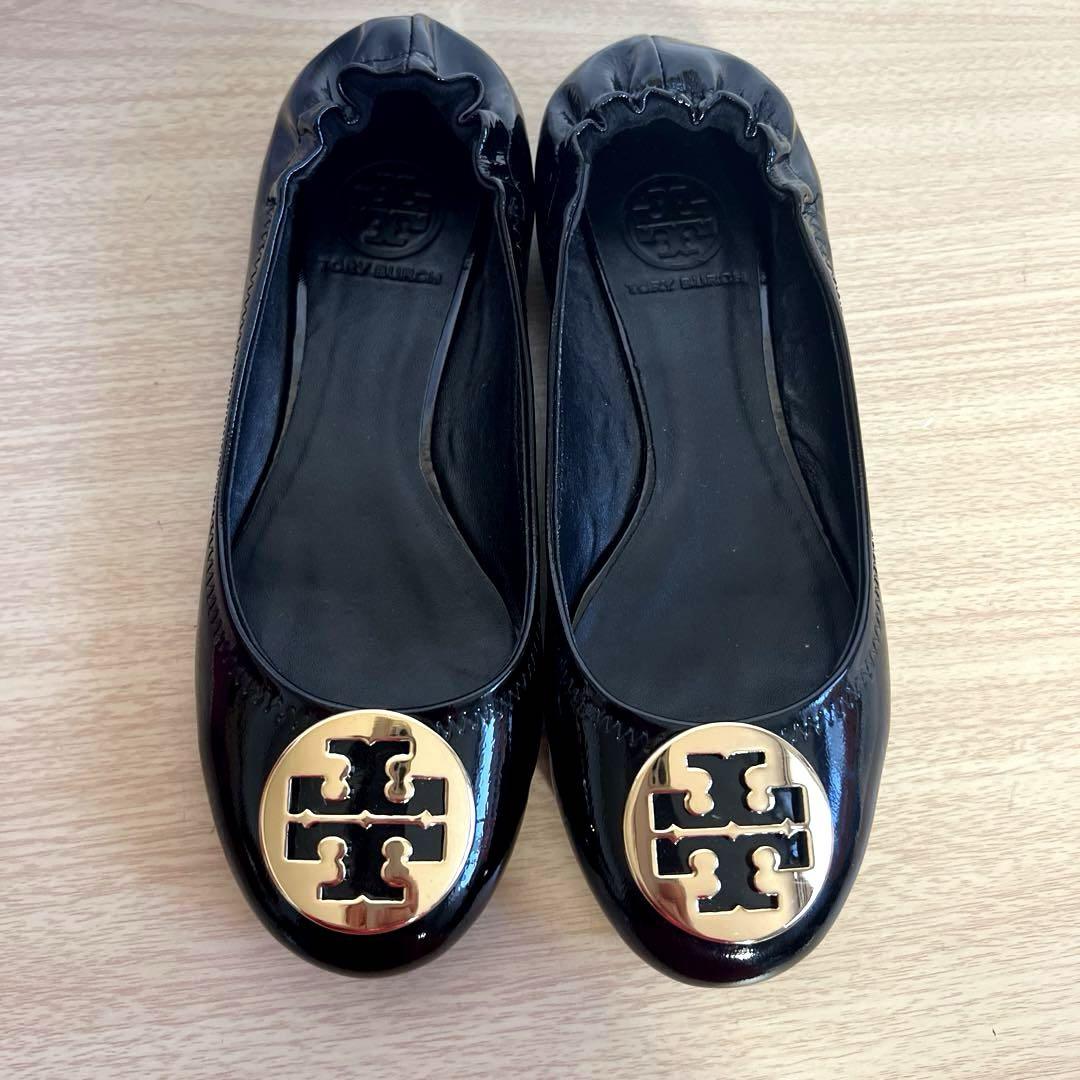 【美品】Tory Burchトリーバーチ エナメル フラットシューズ 黒