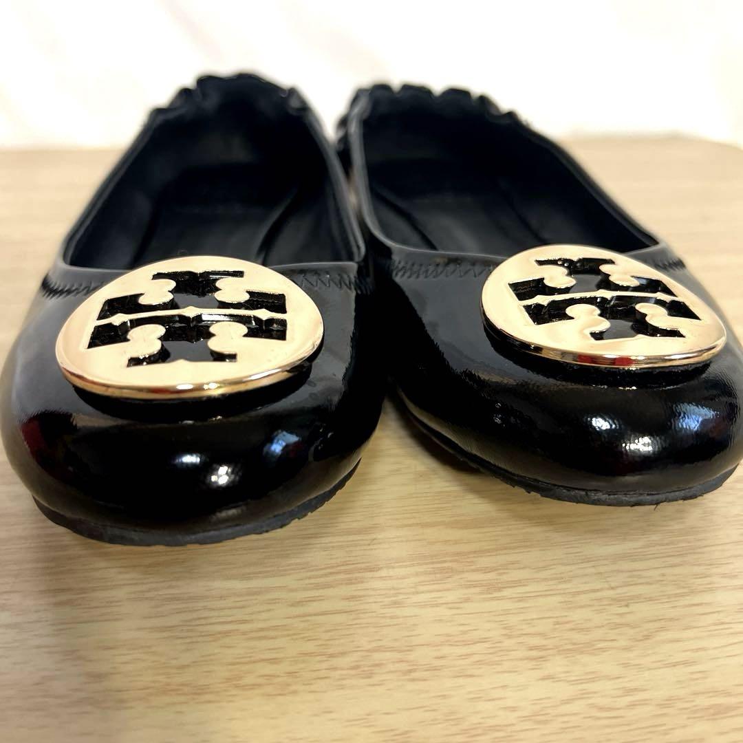 【美品】Tory Burchトリーバーチ エナメル フラットシューズ 黒