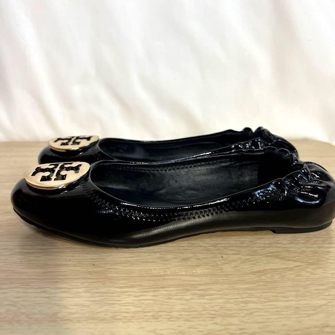 【美品】Tory Burchトリーバーチ エナメル フラットシューズ 黒