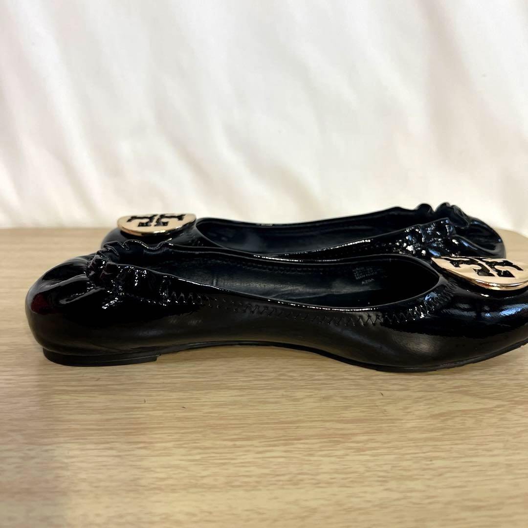【美品】Tory Burchトリーバーチ エナメル フラットシューズ 黒