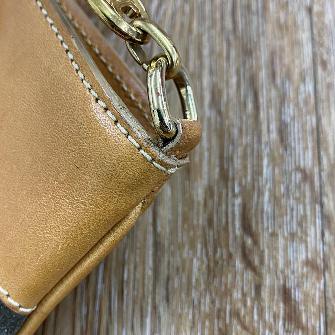 m4642 セリーヌ CELINE Cマカダム ポーチ