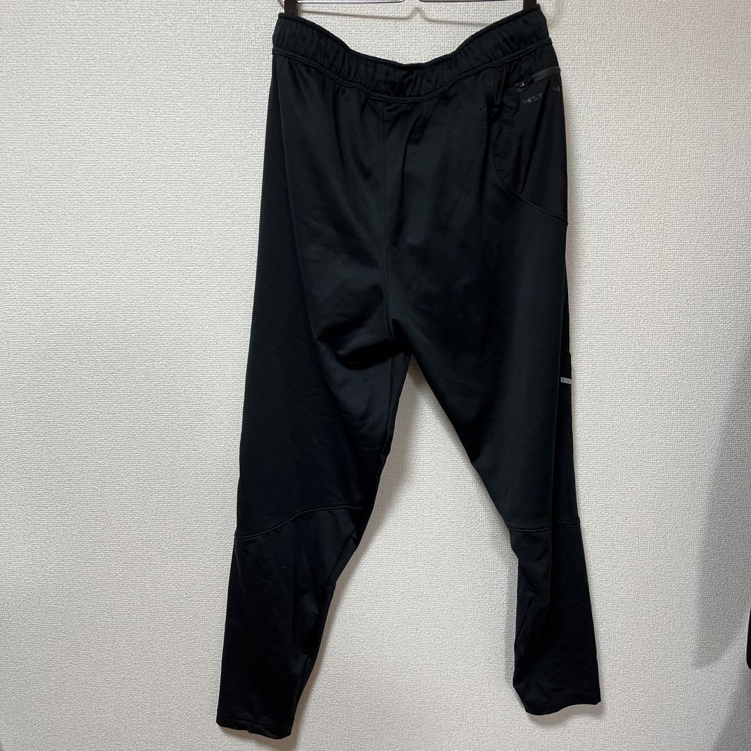 アンダーアーマー　UNDER ARMOUR セットアップ　黒　XL